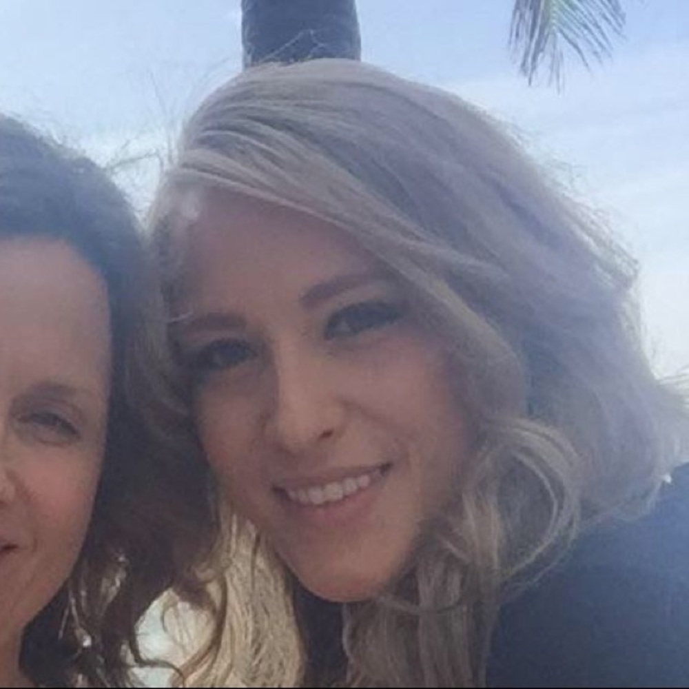 Meet your Posher, Felicia